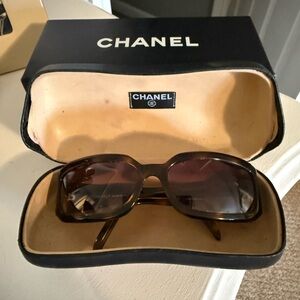 CHANEL sunglasses 5064 B